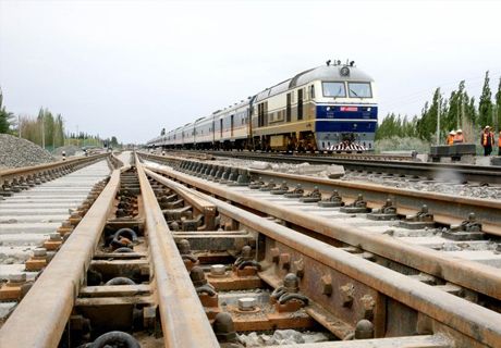 新疆“十一”黄金周铁路运输正式启动